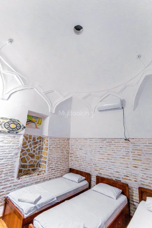 ホテルOkhun Madrasah15Th-16Th Century ブハラ エクステリア 写真